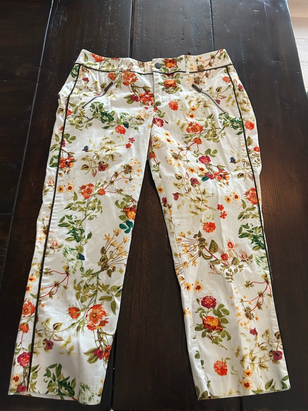 Disney Alice Through The Looking Glass Floral Capri Pants by Colleen  Atwood